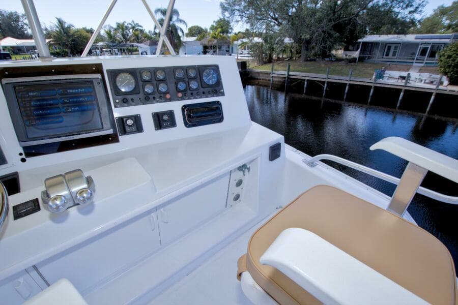1990 Viking 53 Convertible
