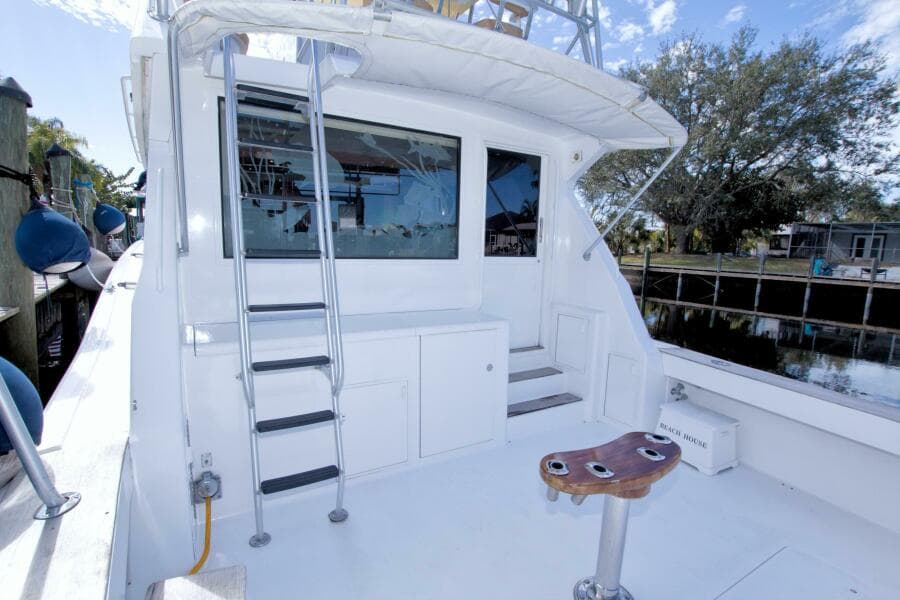 1990 Viking 53 Convertible