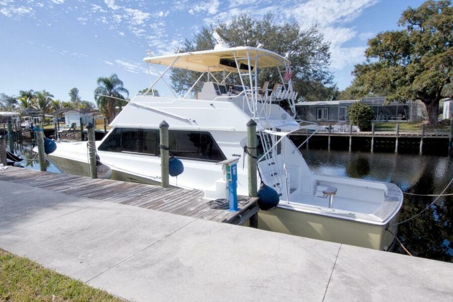 1990 Viking 53 Convertible