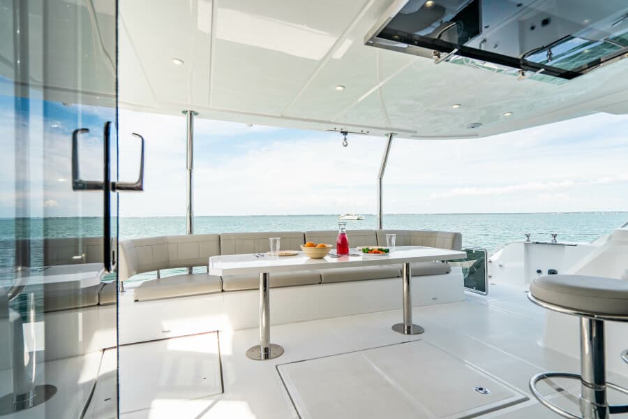 2024 Aquila 54 Yacht