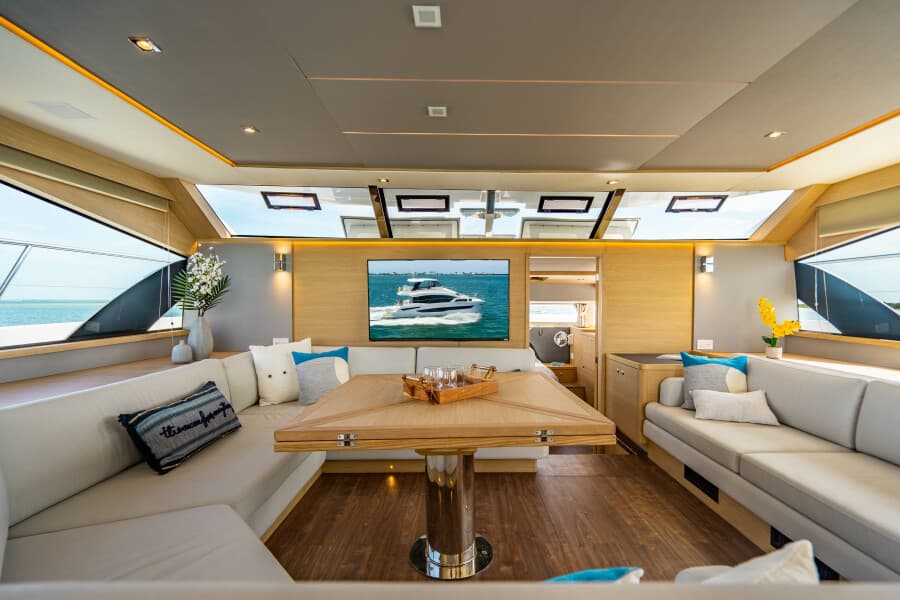 2024 Aquila 54 Yacht