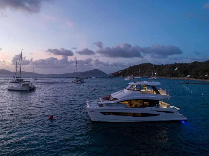 2024 Aquila 54 Yacht