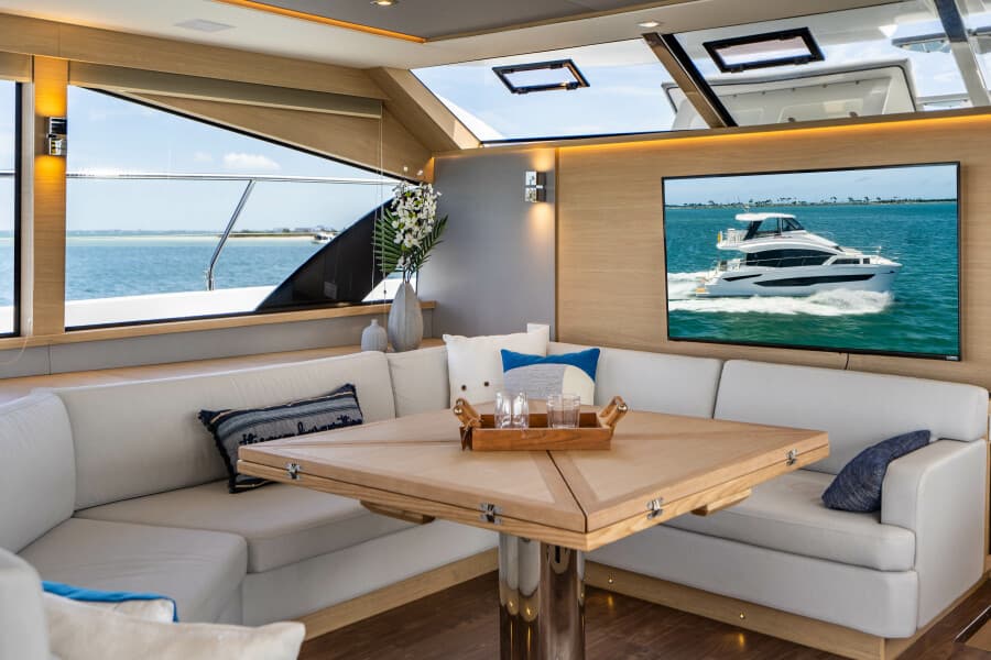 2024 Aquila 54 Yacht