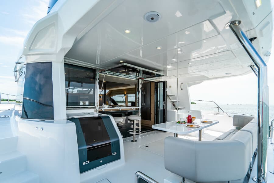 2024 Aquila 54 Yacht