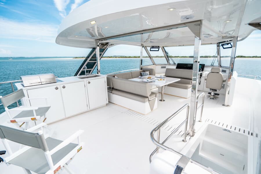 2024 Aquila 54 Yacht