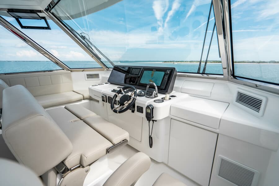 2024 Aquila 54 Yacht