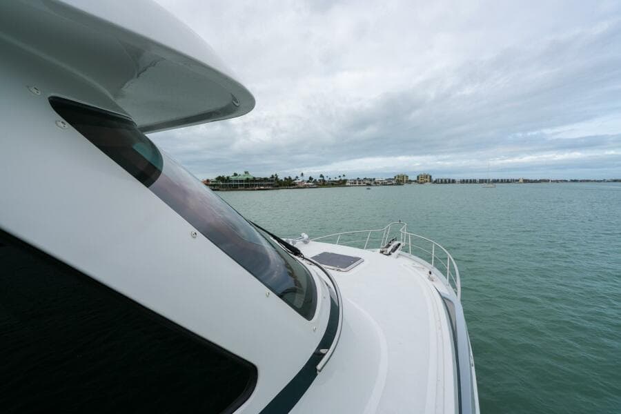 2022 Marlow Explorer 62E-CB