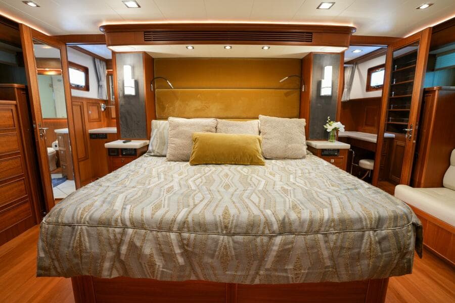 2022 Marlow Explorer 62E-CB