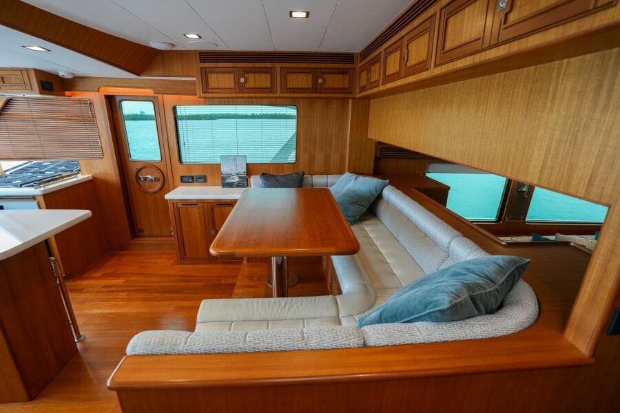 2022 Marlow Explorer 62E-CB