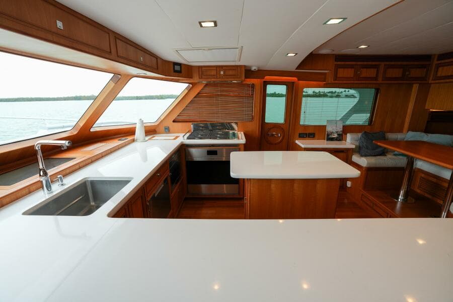 2022 Marlow Explorer 62E-CB