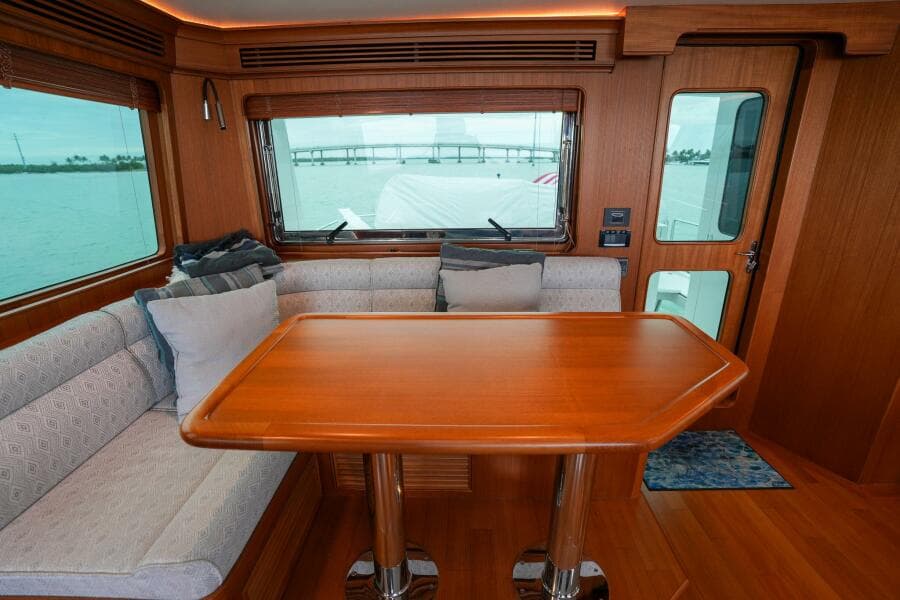 2022 Marlow Explorer 62E-CB