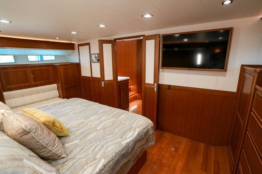 2022 Marlow Explorer 62E-CB