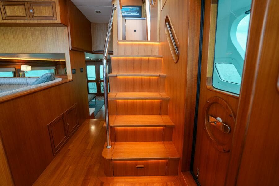 2022 Marlow Explorer 62E-CB