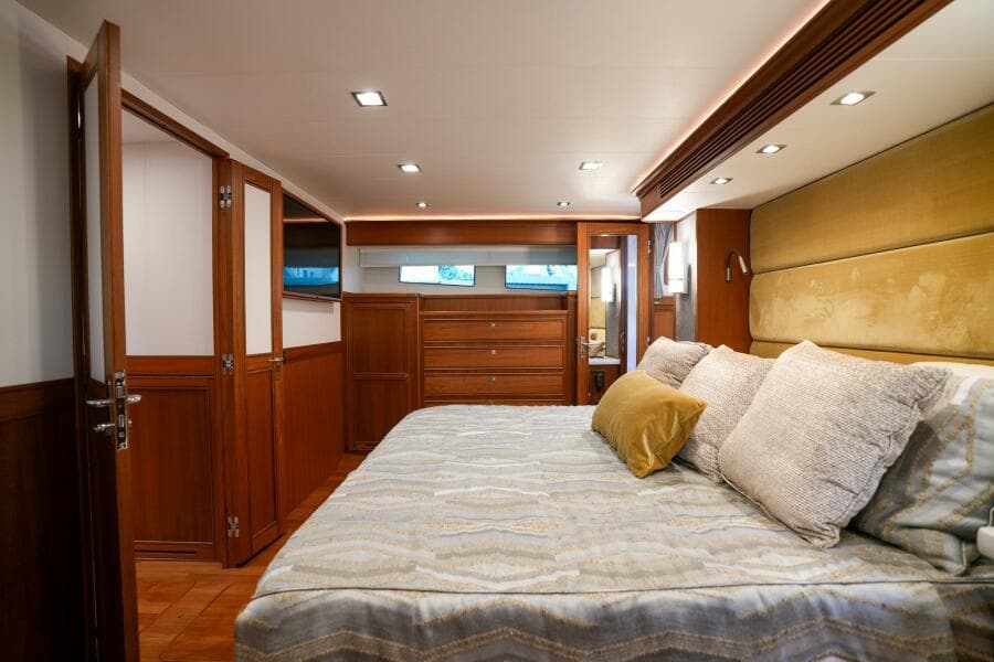 2022 Marlow Explorer 62E-CB