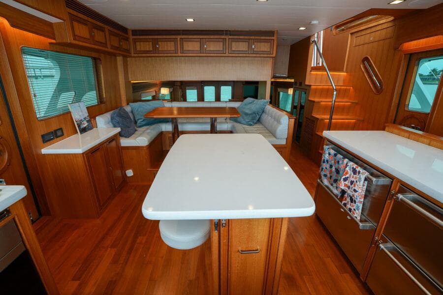 2022 Marlow Explorer 62E-CB