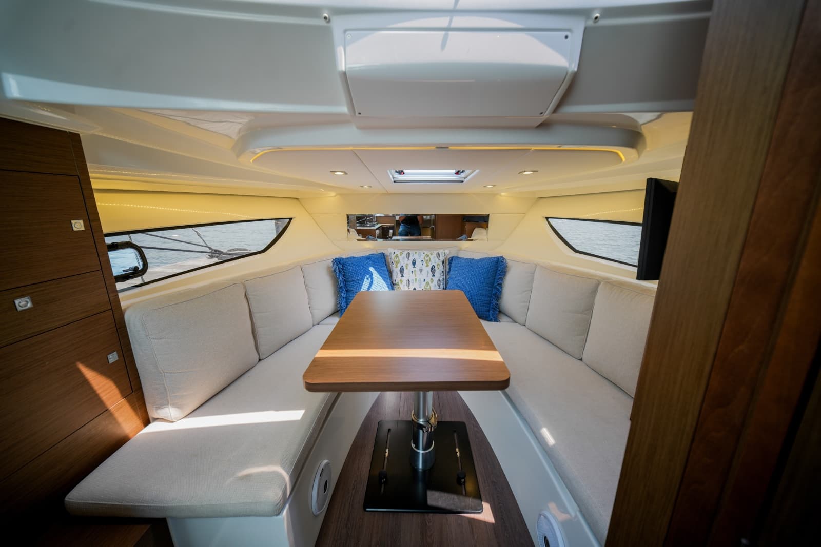 2019 Jeanneau 10.5