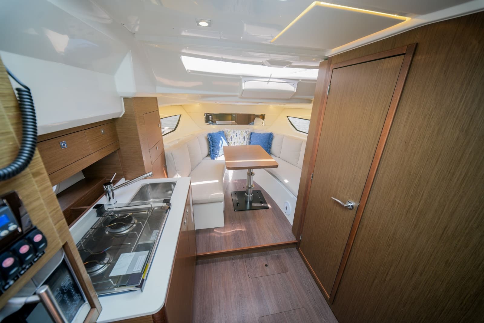 2019 Jeanneau 10.5