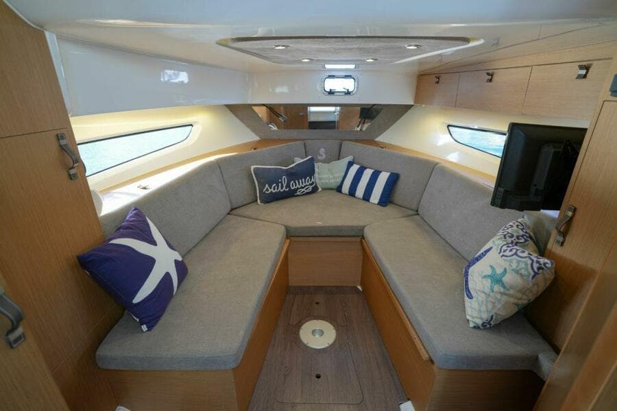 2020 Beneteau Flyer 10