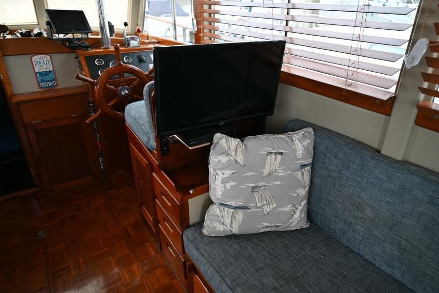 1970 Grand Banks Flybridge Trawler