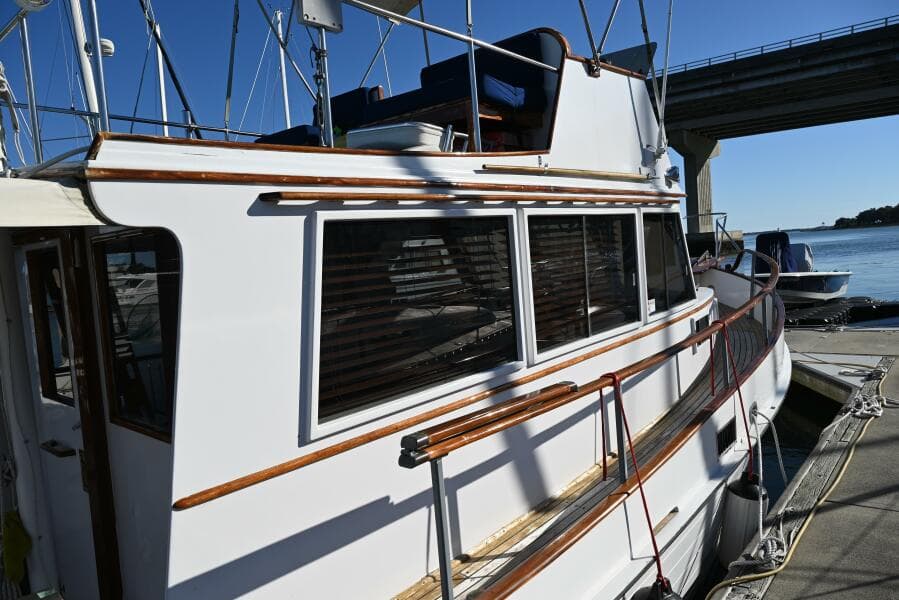 1970 Grand Banks Flybridge Trawler