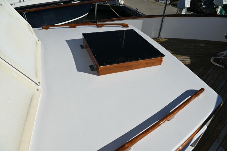 1970 Grand Banks Flybridge Trawler