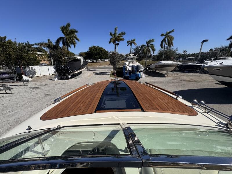 2019 Chris-Craft 
