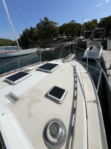 Miracle Cabintop to foredeck