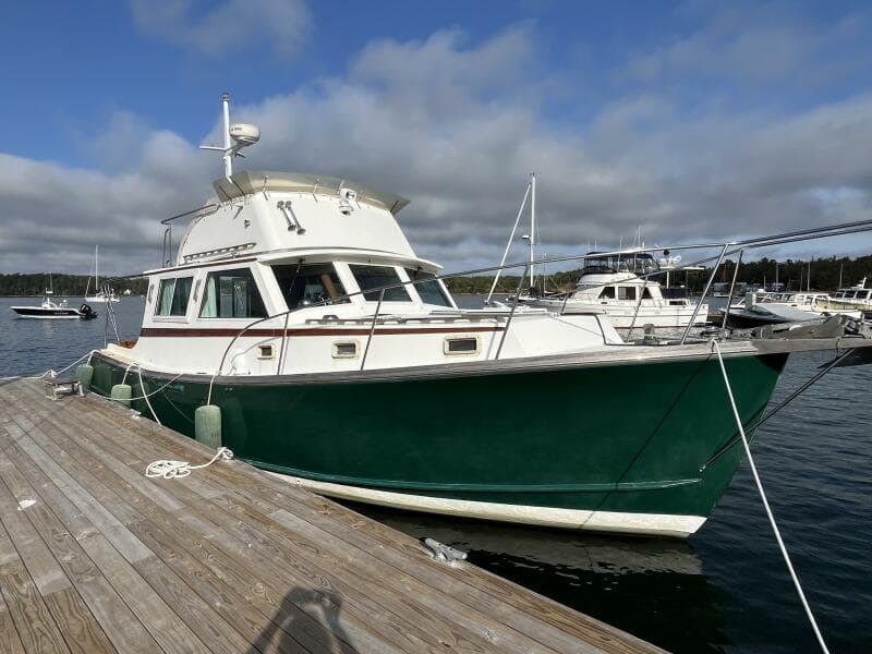 1986 Wilbur Flybridge Cruiser
