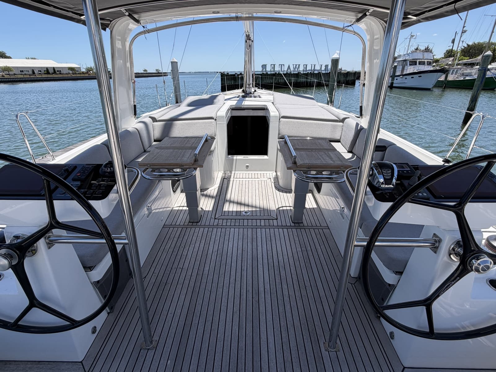 2022 Beneteau Oceanis Yacht 54