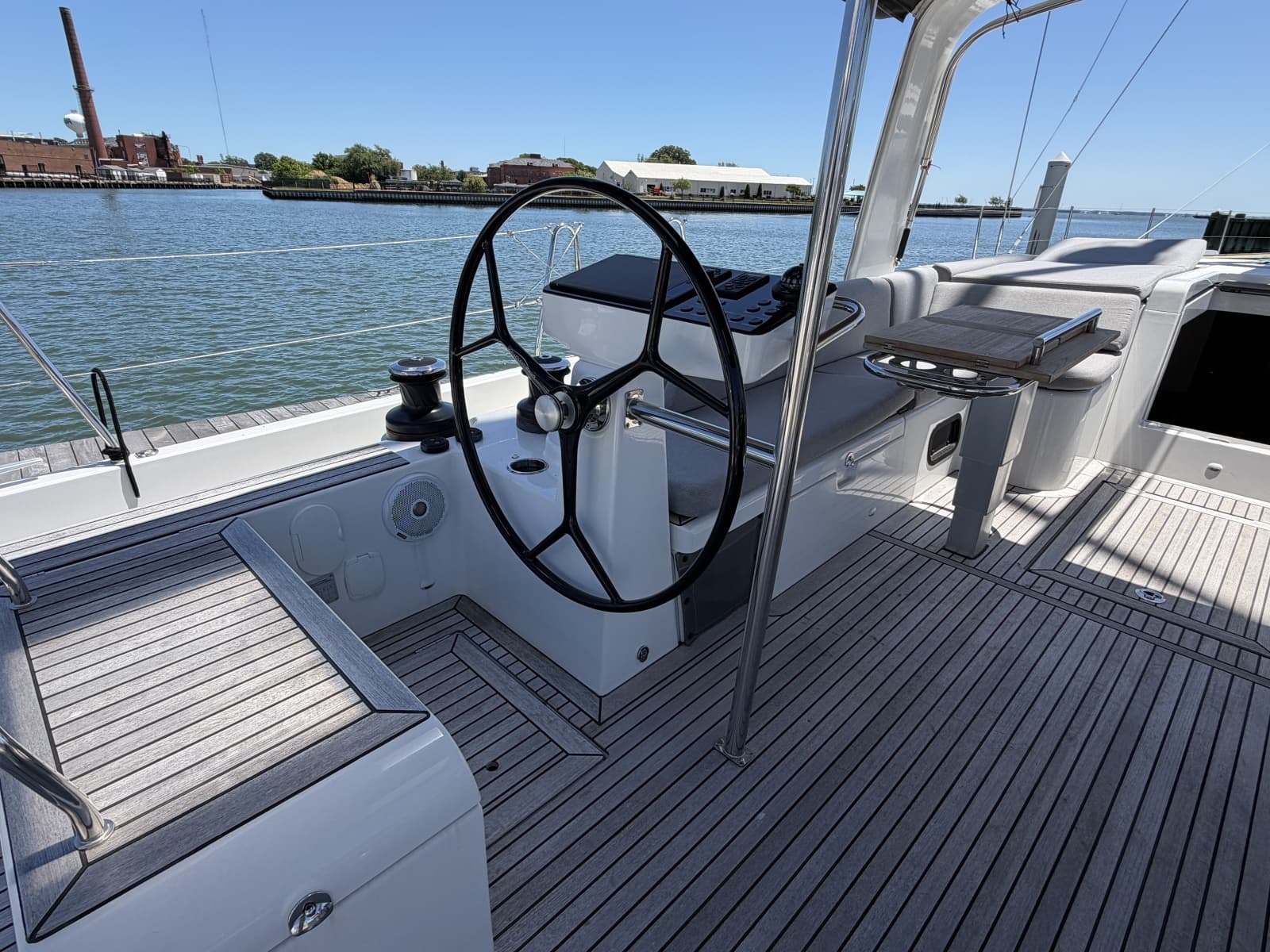 2022 Beneteau Oceanis Yacht 54