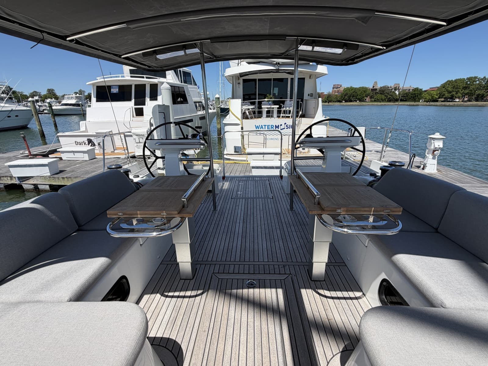 2022 Beneteau Oceanis Yacht 54