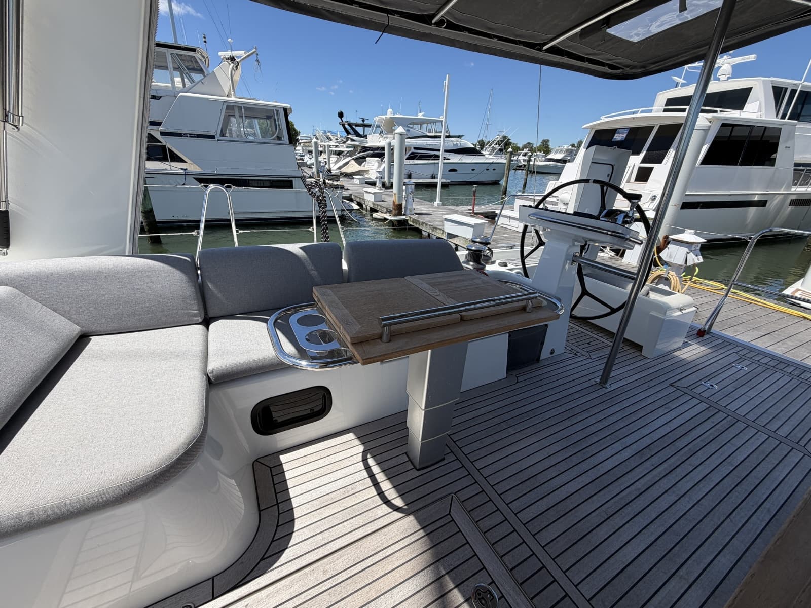 2022 Beneteau Oceanis Yacht 54