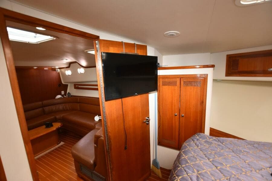 1998 Cabo 45 Express Fisherman