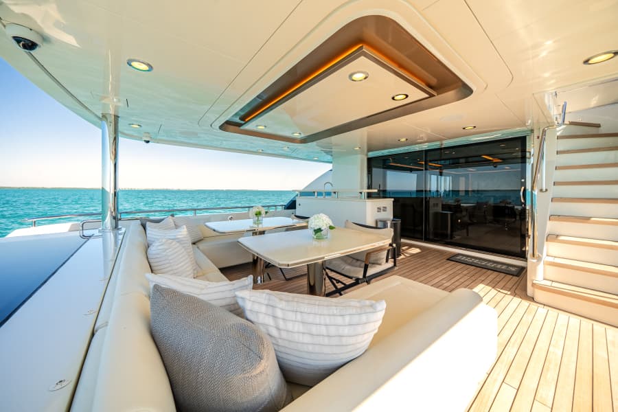 2022 Ocean Alexander 37L