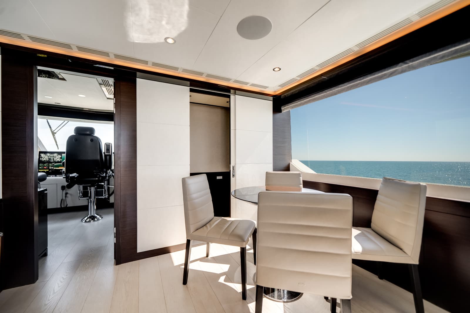 2022 Ocean Alexander 37L