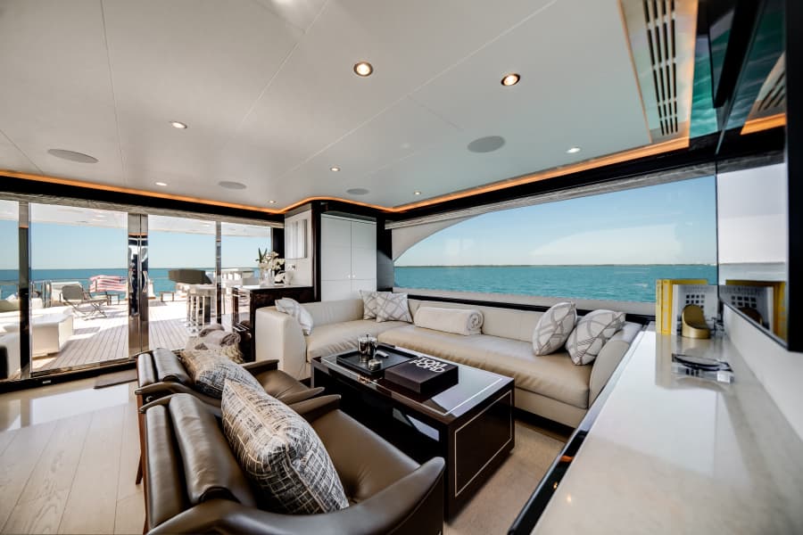 2022 Ocean Alexander 37L