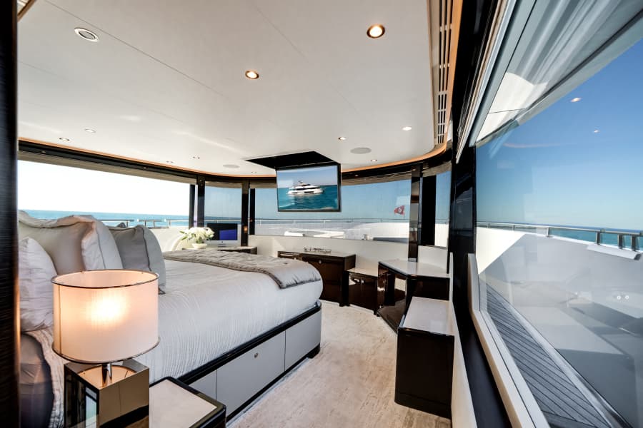 2022 Ocean Alexander 37L