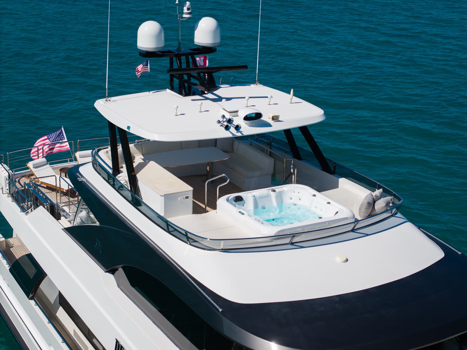 2022 Ocean Alexander 37L