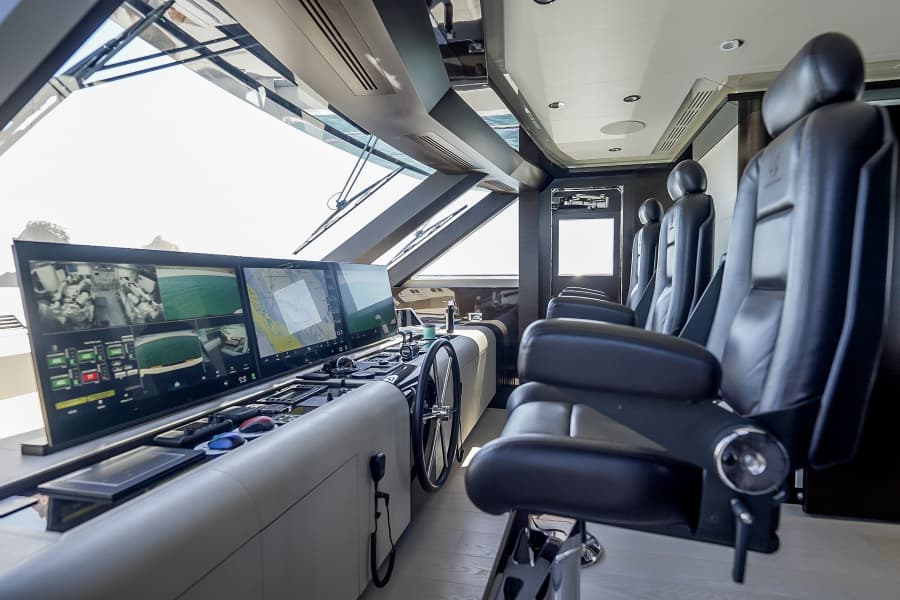 2022 Ocean Alexander 37L