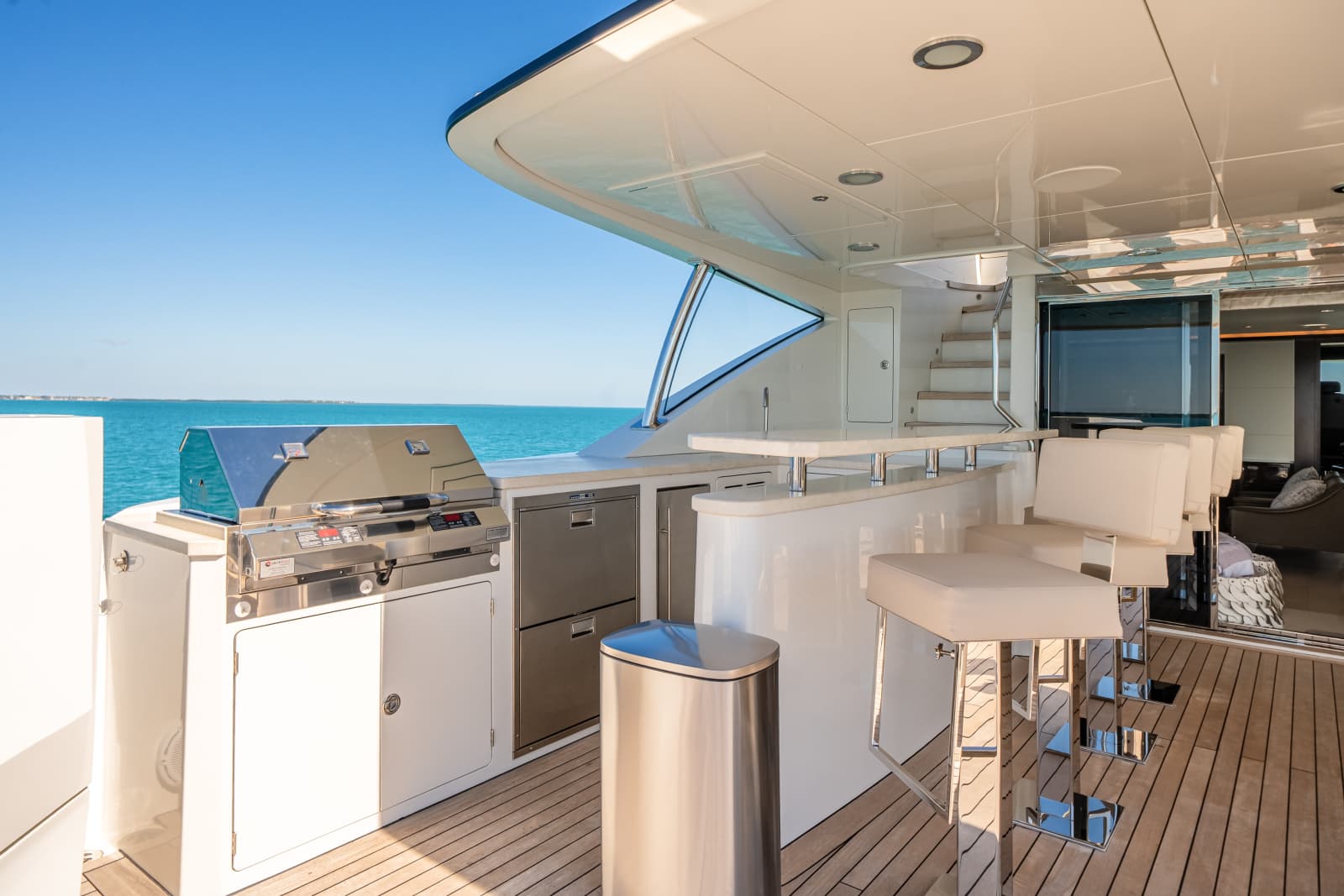 2022 Ocean Alexander 37L