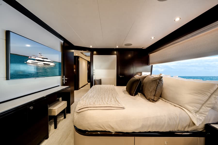 2022 Ocean Alexander 37L