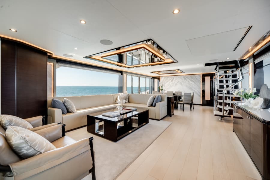 2022 Ocean Alexander 37L
