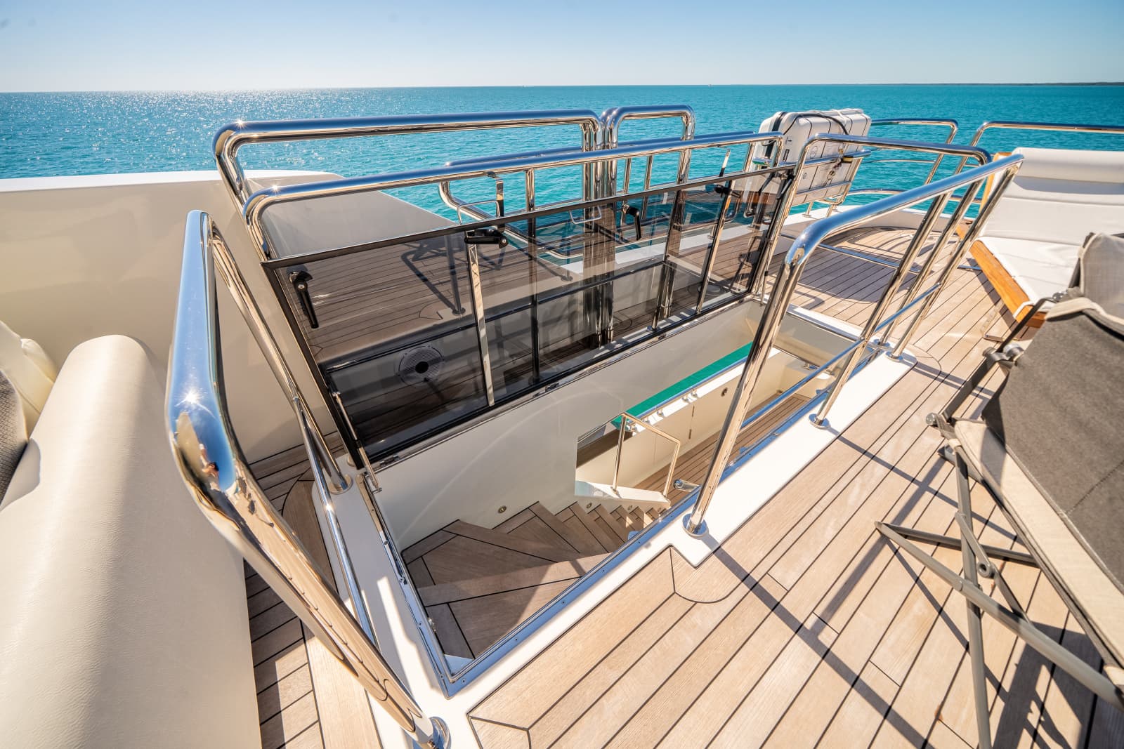 2022 Ocean Alexander 37L