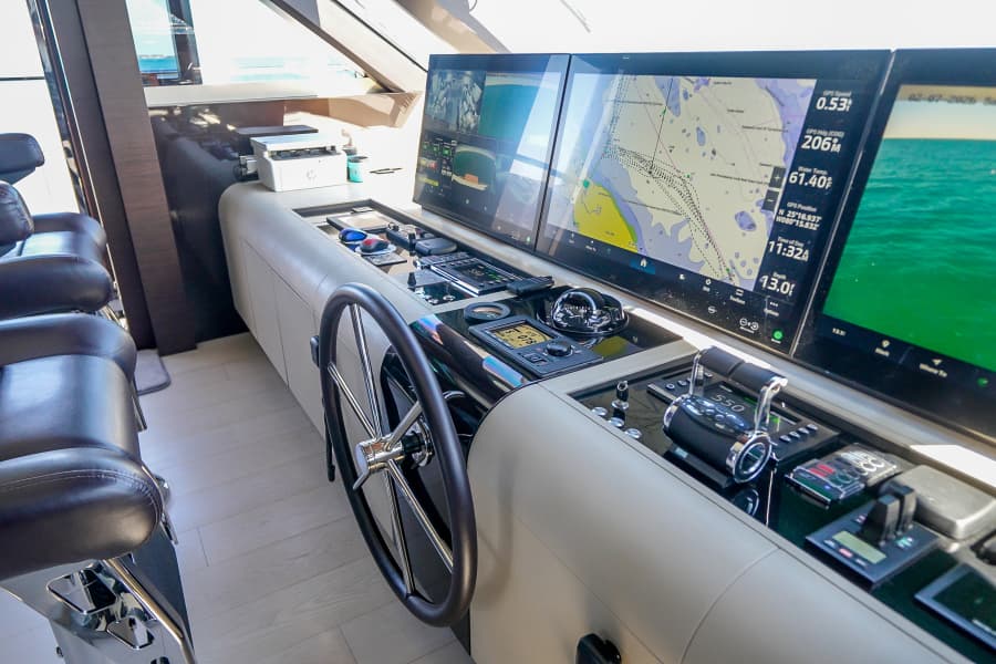 2022 Ocean Alexander 37L