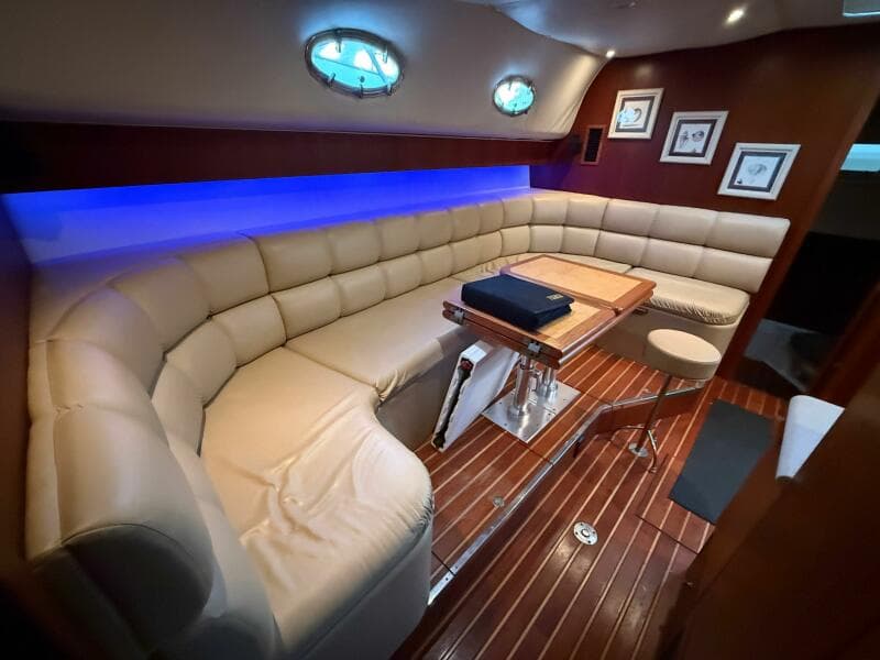 2002 Tiara Yachts 4000 Express