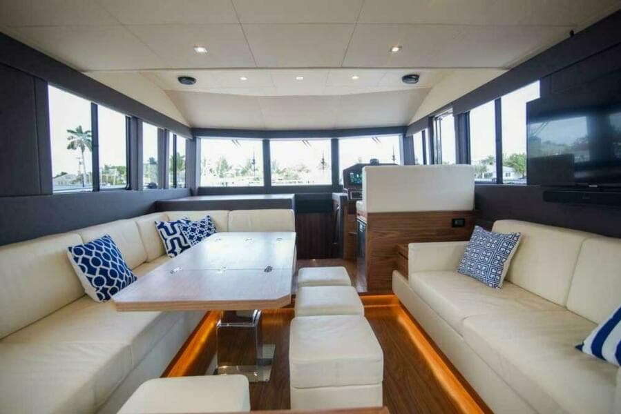 2019 Sundeck Yachts 580 Sport