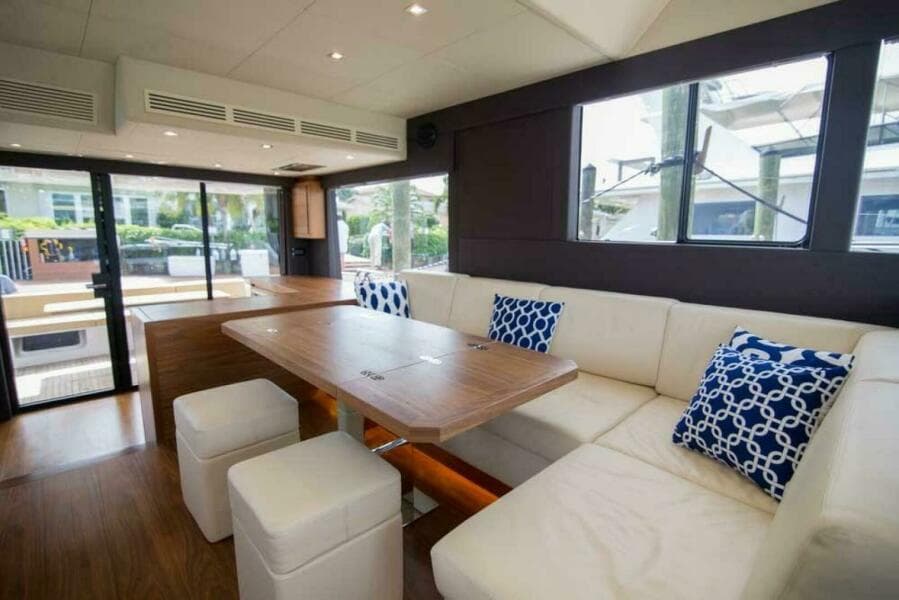 2019 Sundeck Yachts 580 Sport