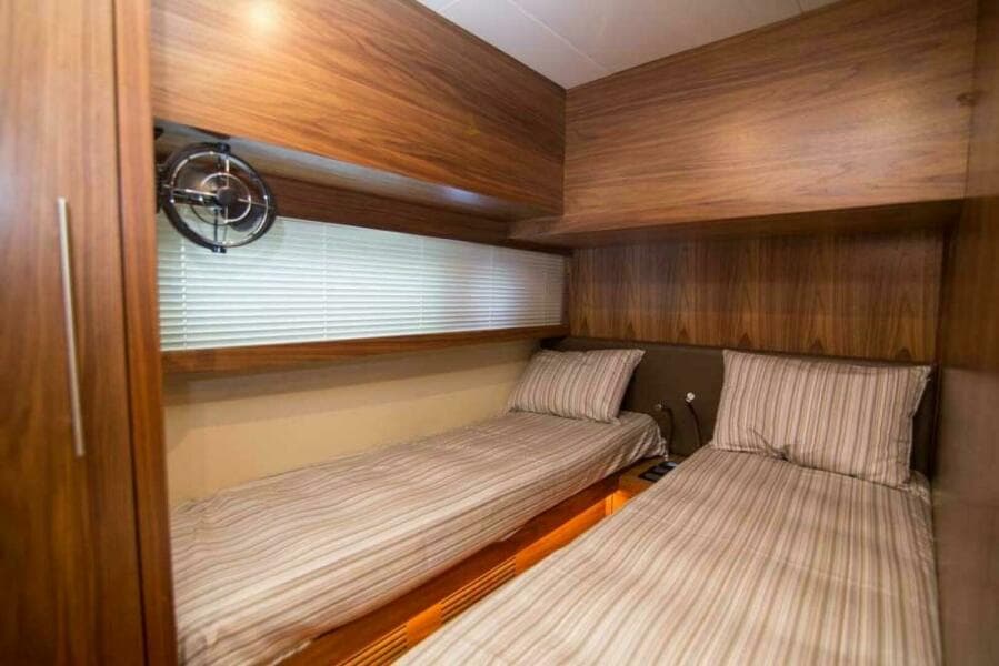 2019 Sundeck Yachts 580 Sport
