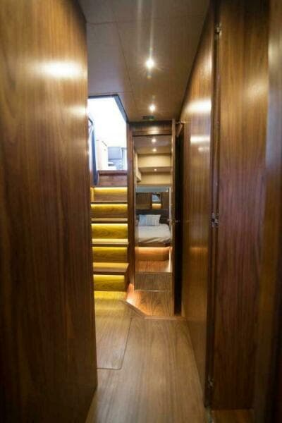 2019 Sundeck Yachts 580 Sport