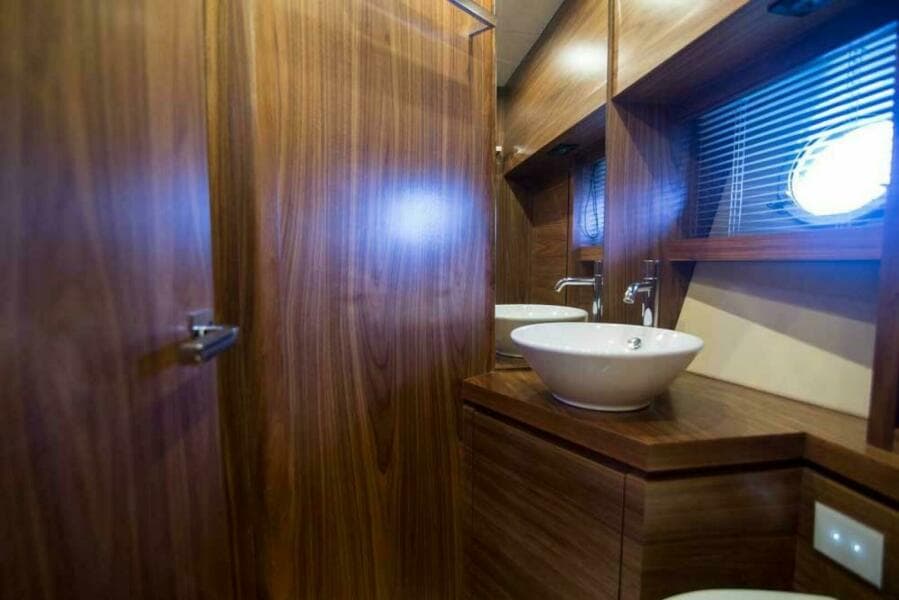 2019 Sundeck Yachts 580 Sport